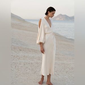 La Lune Full Sleeve Wrap Midi Dress - Cream